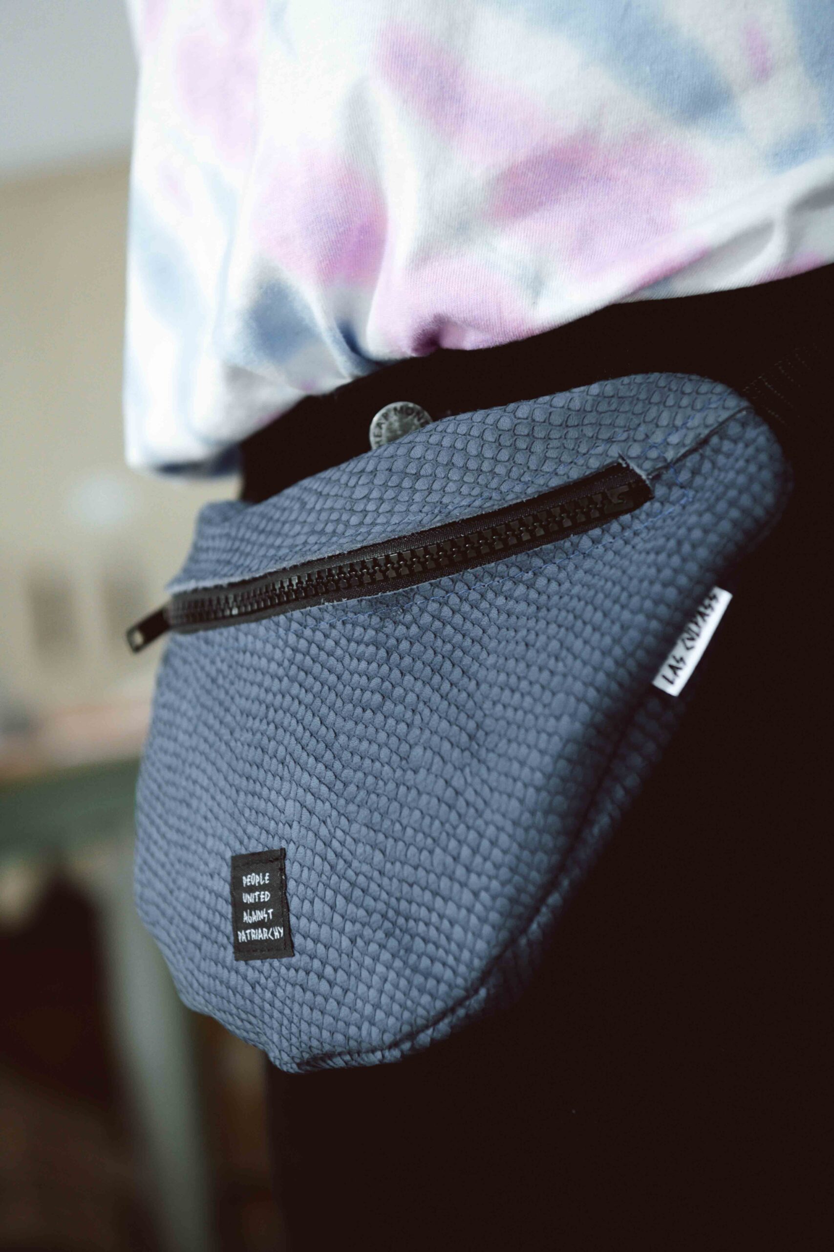Riñonera de cuero unisex tipo bandolera cruzada para festival o viaje con cierre seguro